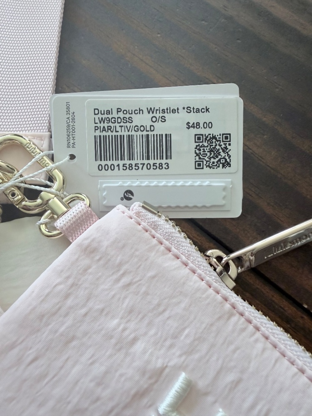 🍋 Lululemon Dual Pouch Wristlet *Stack- Color IVYG/LTIV/GOLD - NWT - Picture 2 of 3